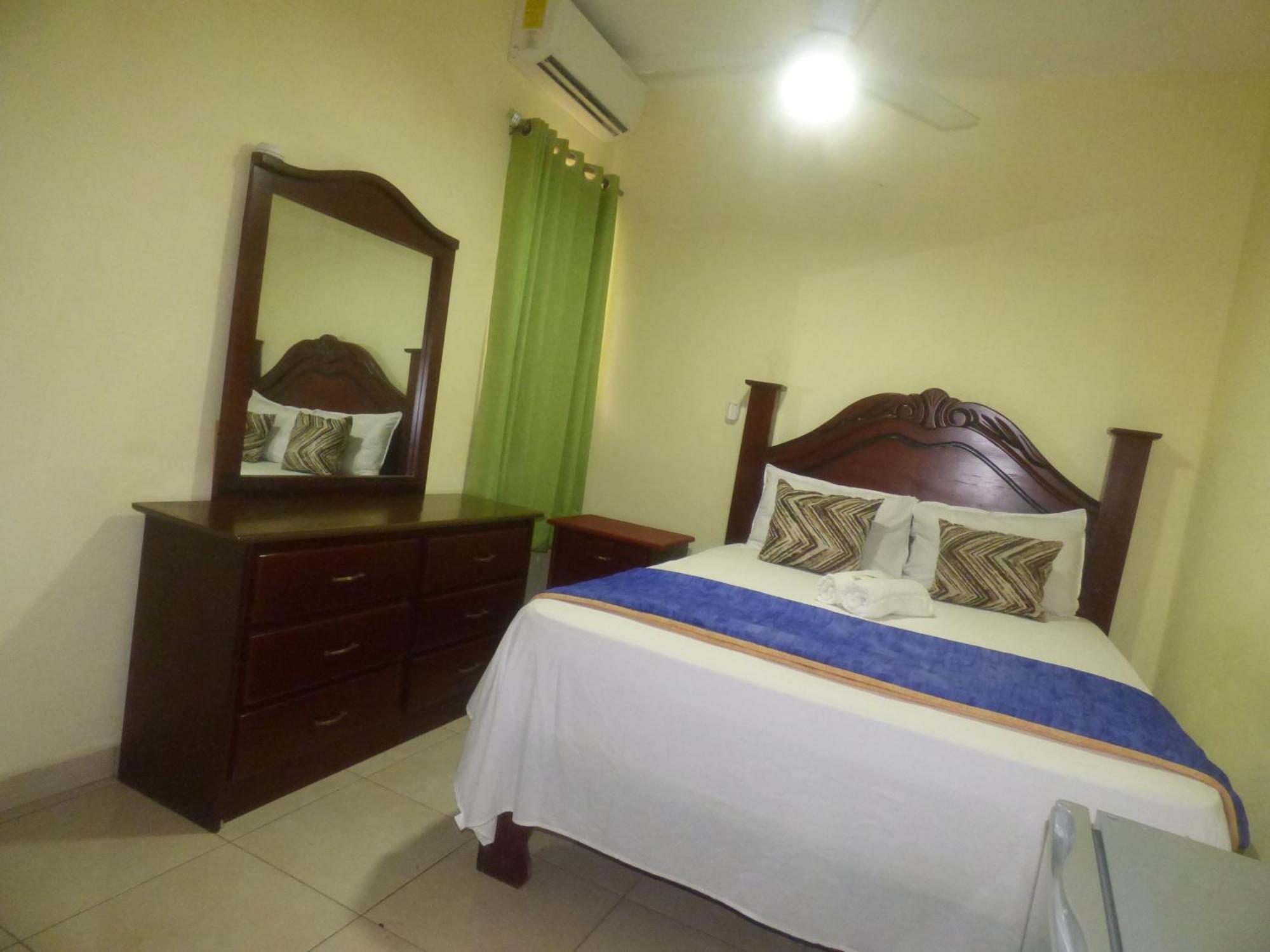 Hotel Enrique I Gazcue, Bed And Breakfast Santo Domingo Luaran gambar