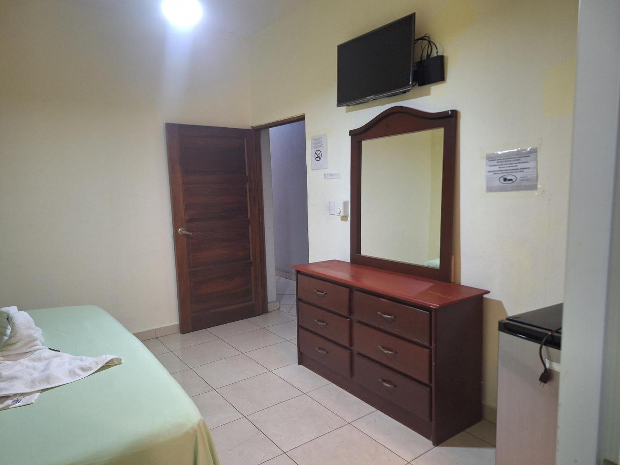 Hotel Enrique I Gazcue, Bed And Breakfast Santo Domingo Luaran gambar